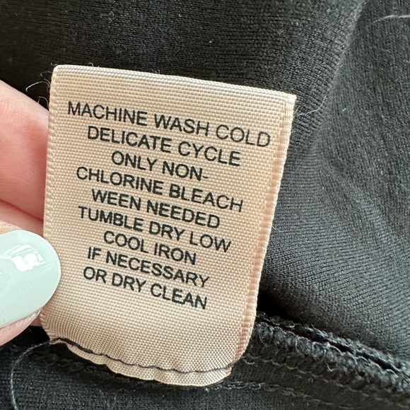 Philosophy Black Skirt, size 10 - Picture 7 of 8